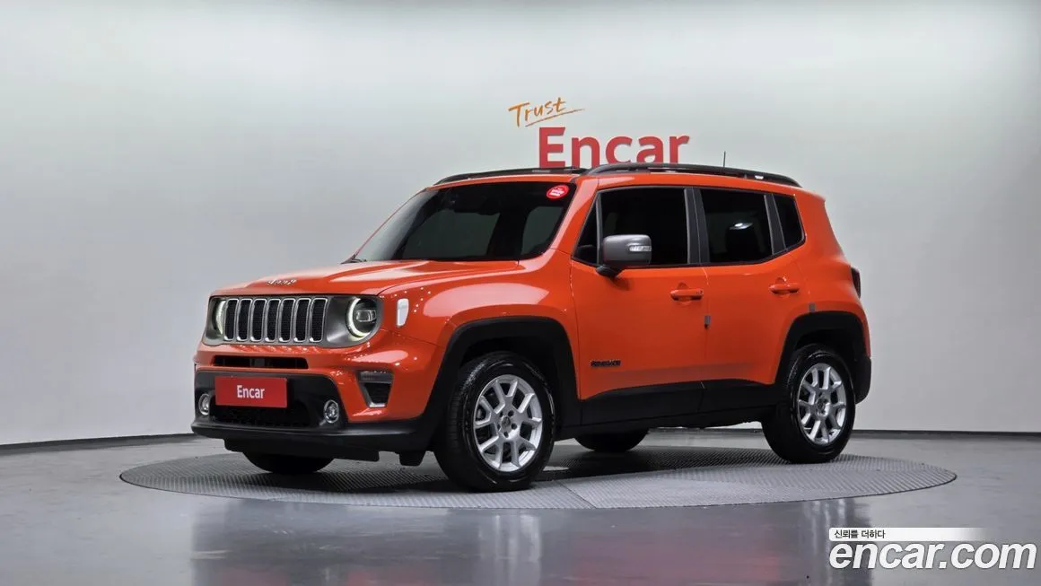 Jeep Renegade — фото 1