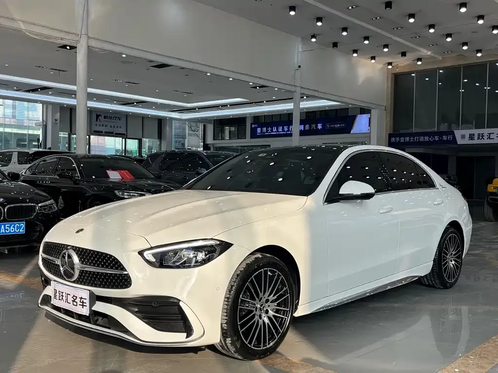 Mercedes-Benz C-Class — фото 1