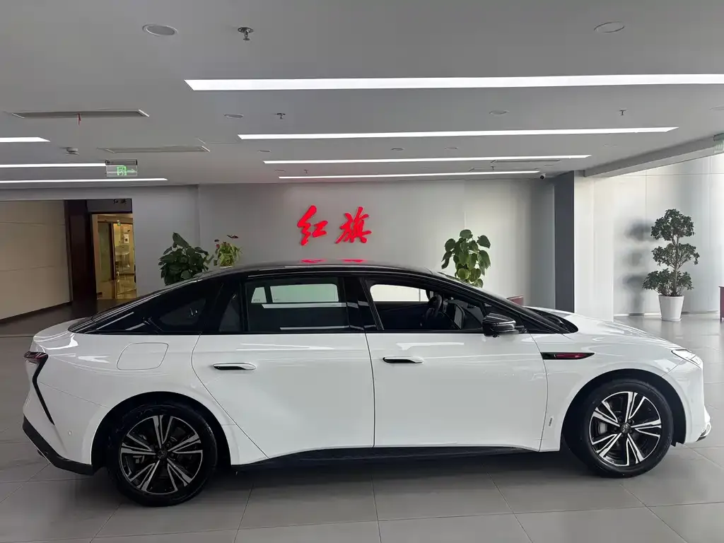Hongqi EH7 — фото 2