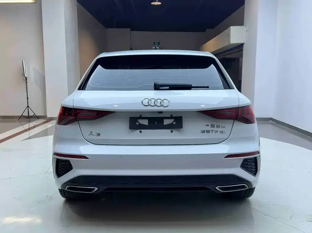 Audi A3 — фото 2