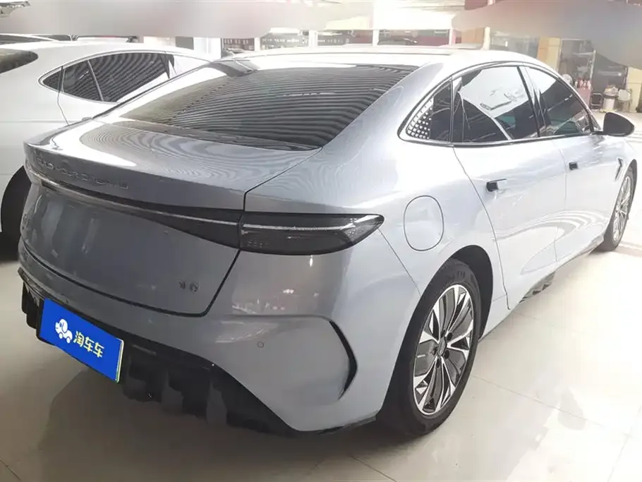 BYD Seal — фото 9