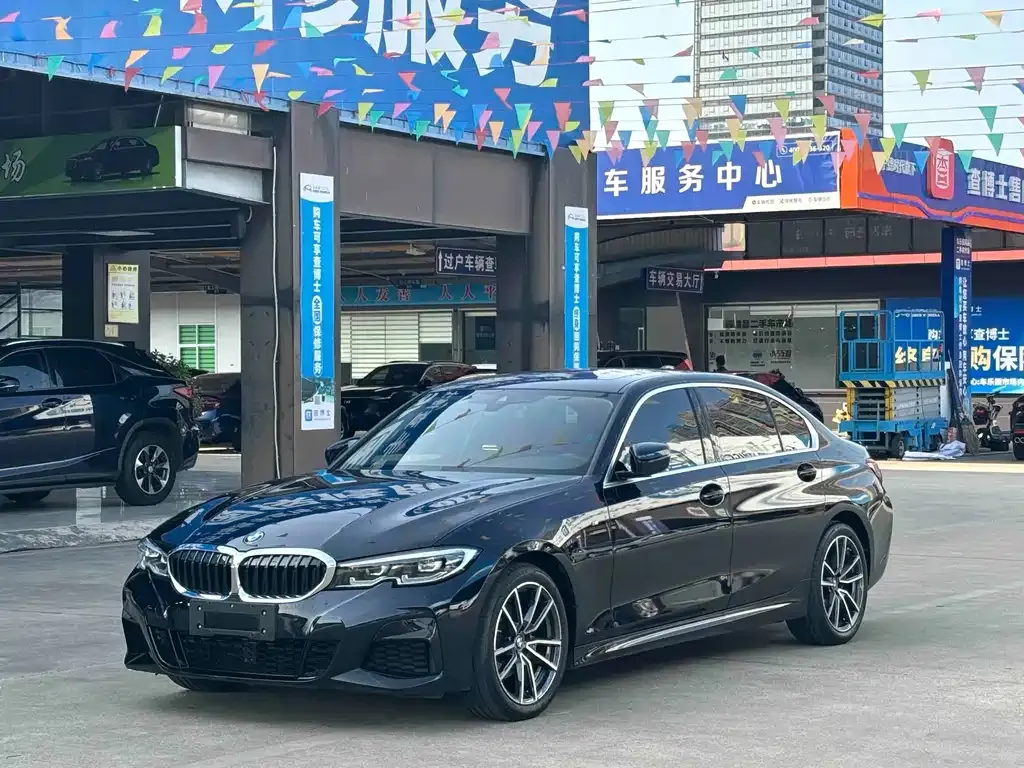 BMW 3 Series — фото 1