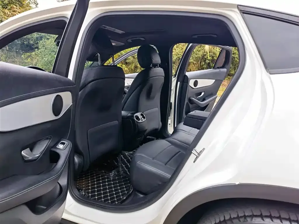 Mercedes-Benz GLC Coupe 2023 из CN, фото 7
