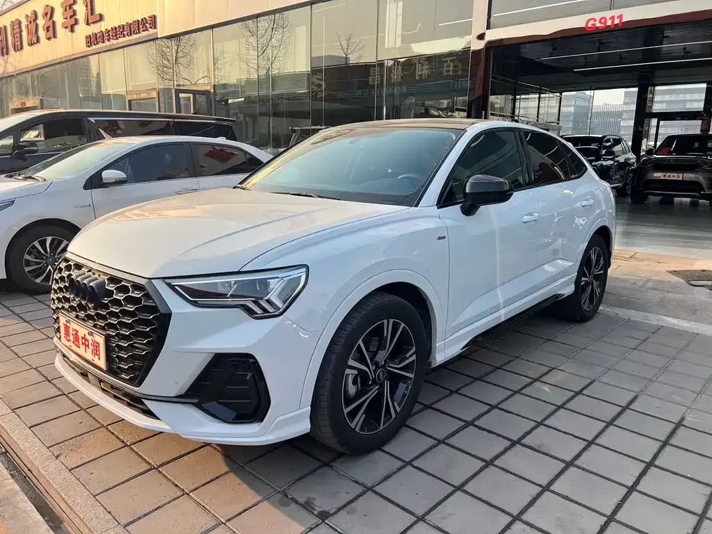 Audi Q3 Sportback 2024 из CN, фото 1