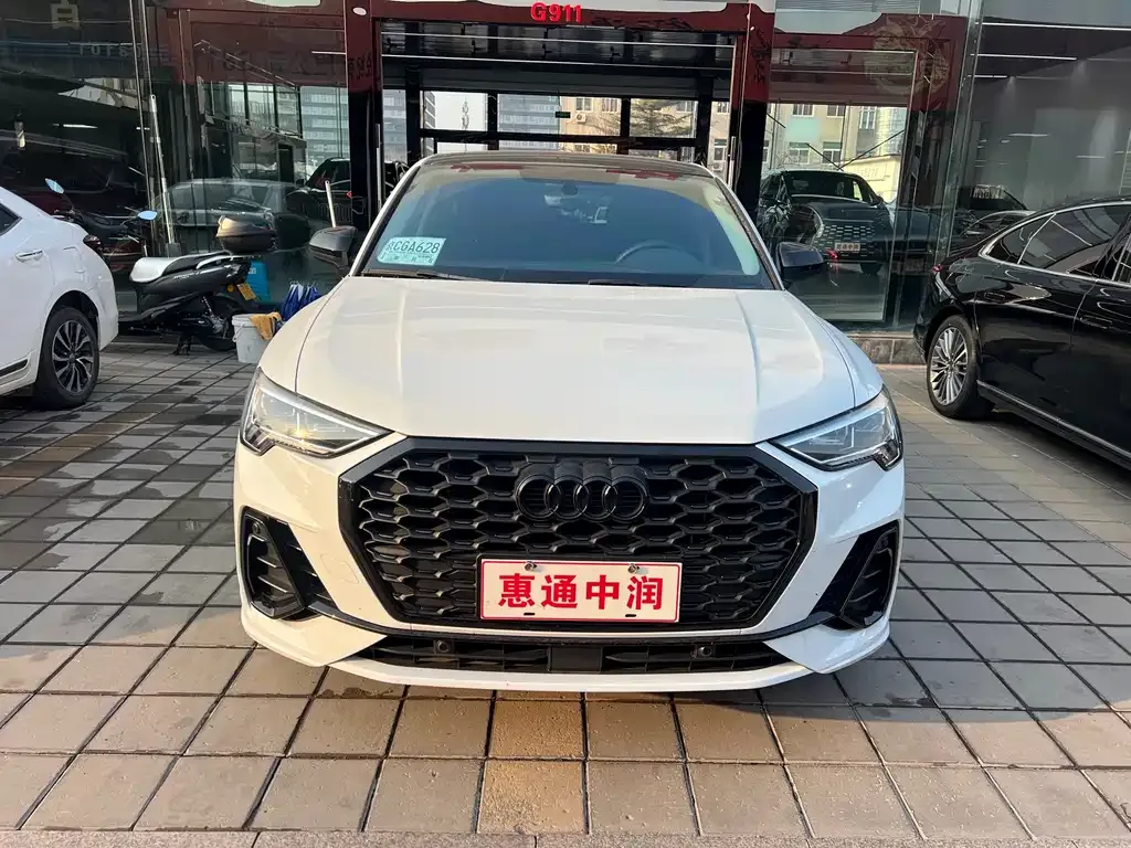 Audi Q3 Sportback 2024 из CN, фото 6