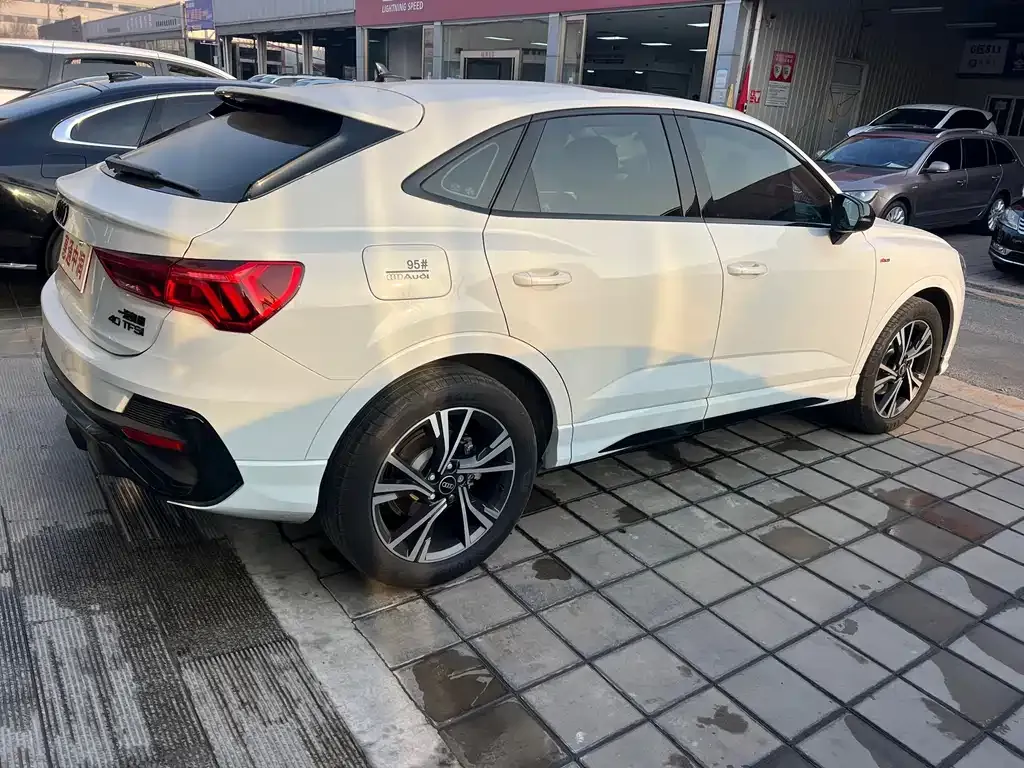 Audi Q3 Sportback 2024 из CN, фото 4