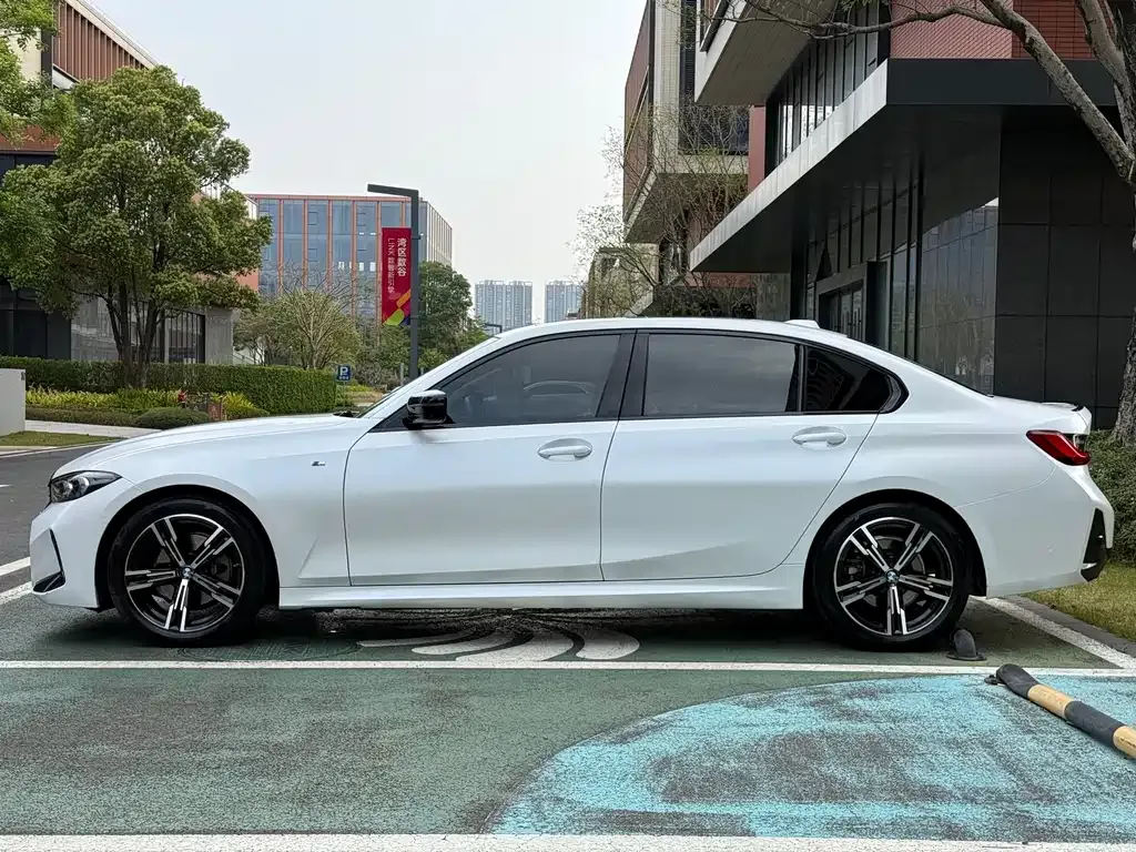 BMW 3 Series — фото 10