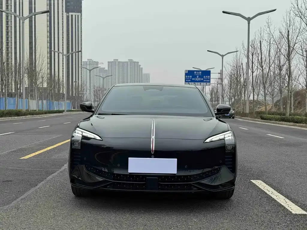 Hongqi EH7 — фото 3
