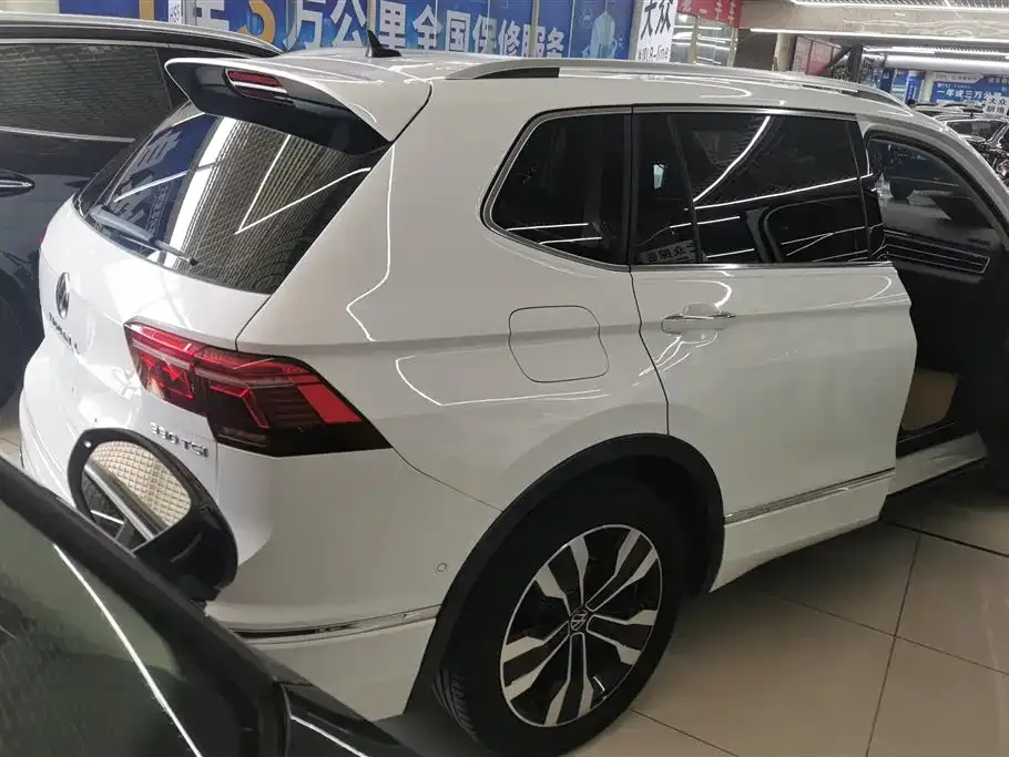 Volkswagen Tiguan L 2022 из CN, фото 9