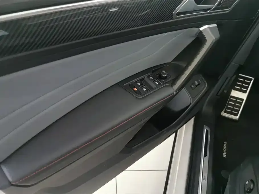 Volkswagen Tiguan L 2022 из CN, фото 2