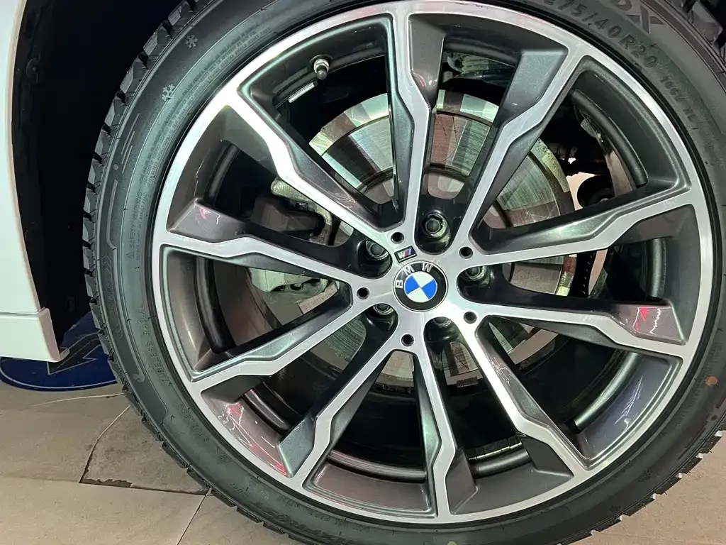 BMW X3 — фото 10