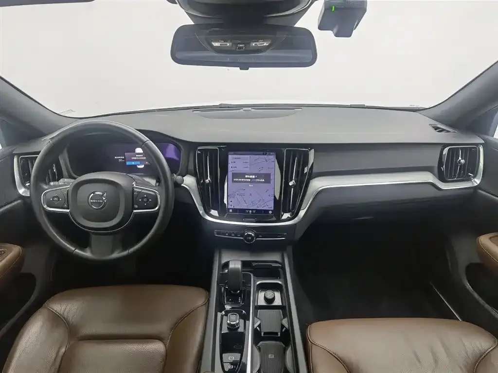 Volvo S60 2023 из CN, фото 8