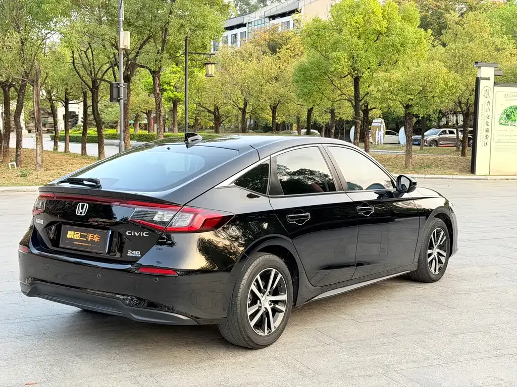 Honda Civic — фото 10