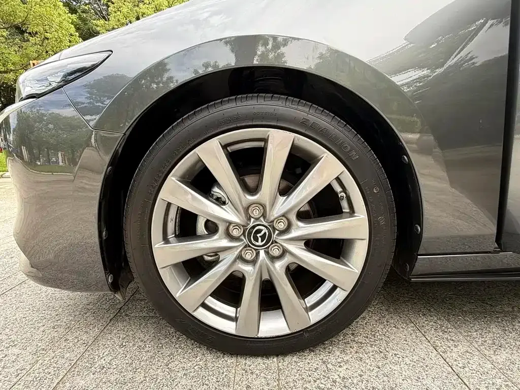 Mazda 3 Axela — фото 10