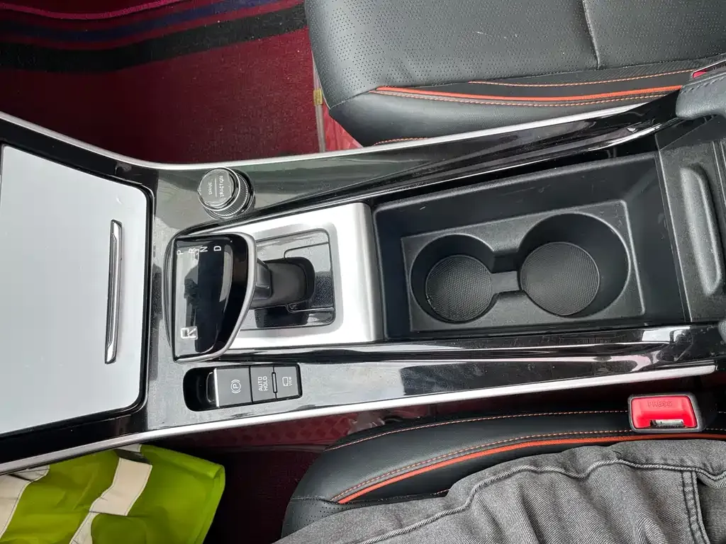 Kia Seltos 2023 из CN, фото 7
