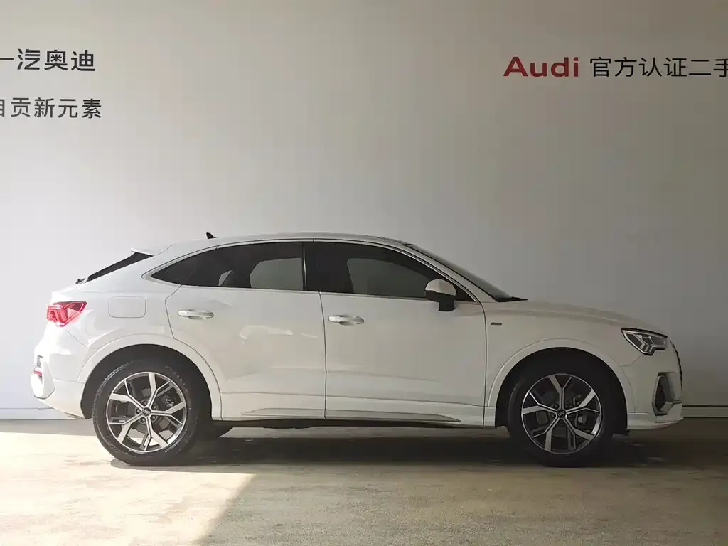 Audi Q3 Sportback 2021 из CN, фото 2