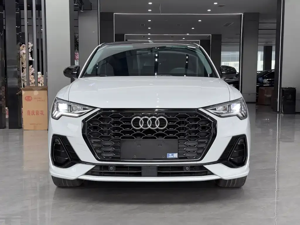 Audi Q3 Sportback 2022 из CN, фото 8