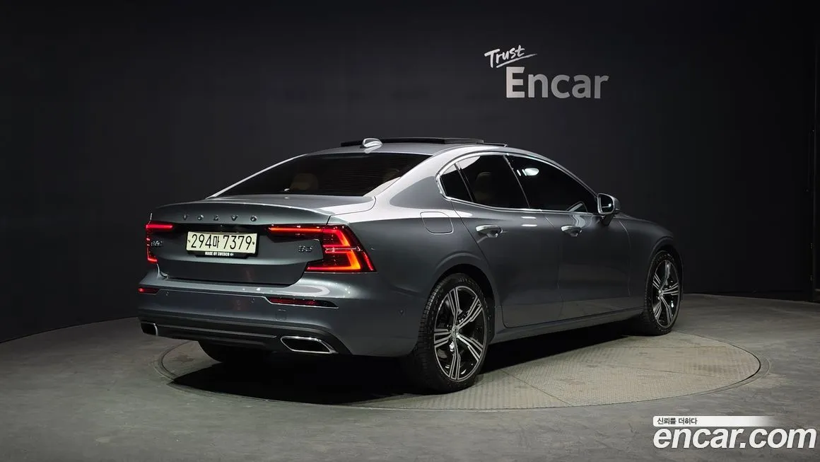 Volvo S60 — фото 6