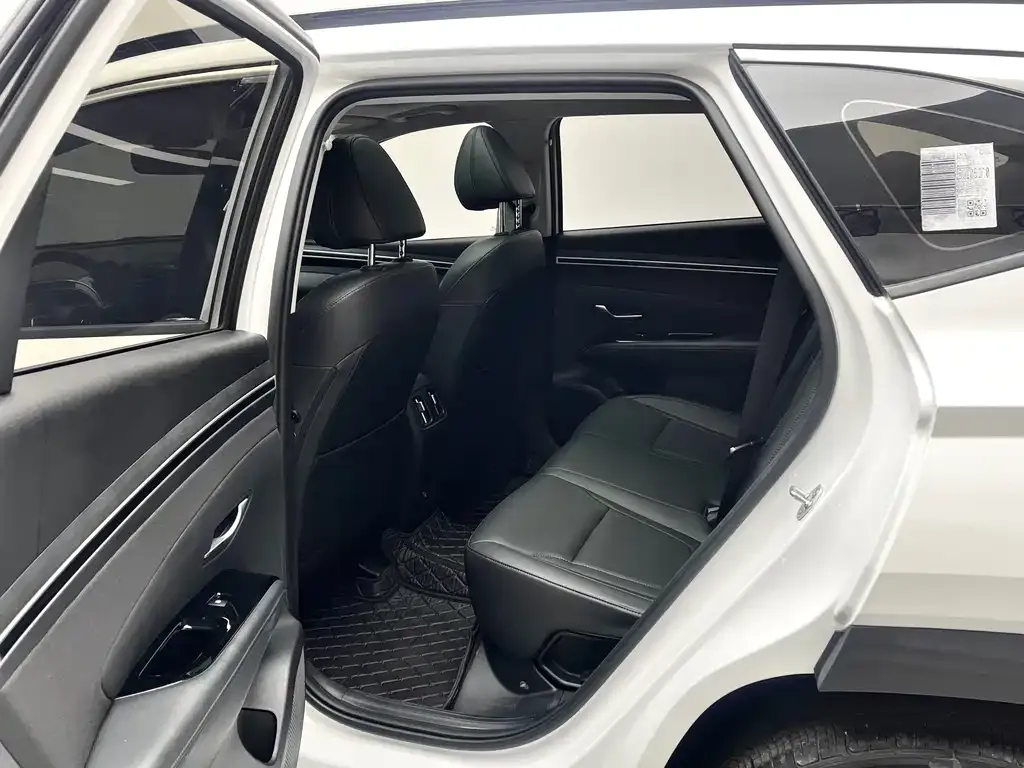 Hyundai Tucson 2023 из CN, фото 9