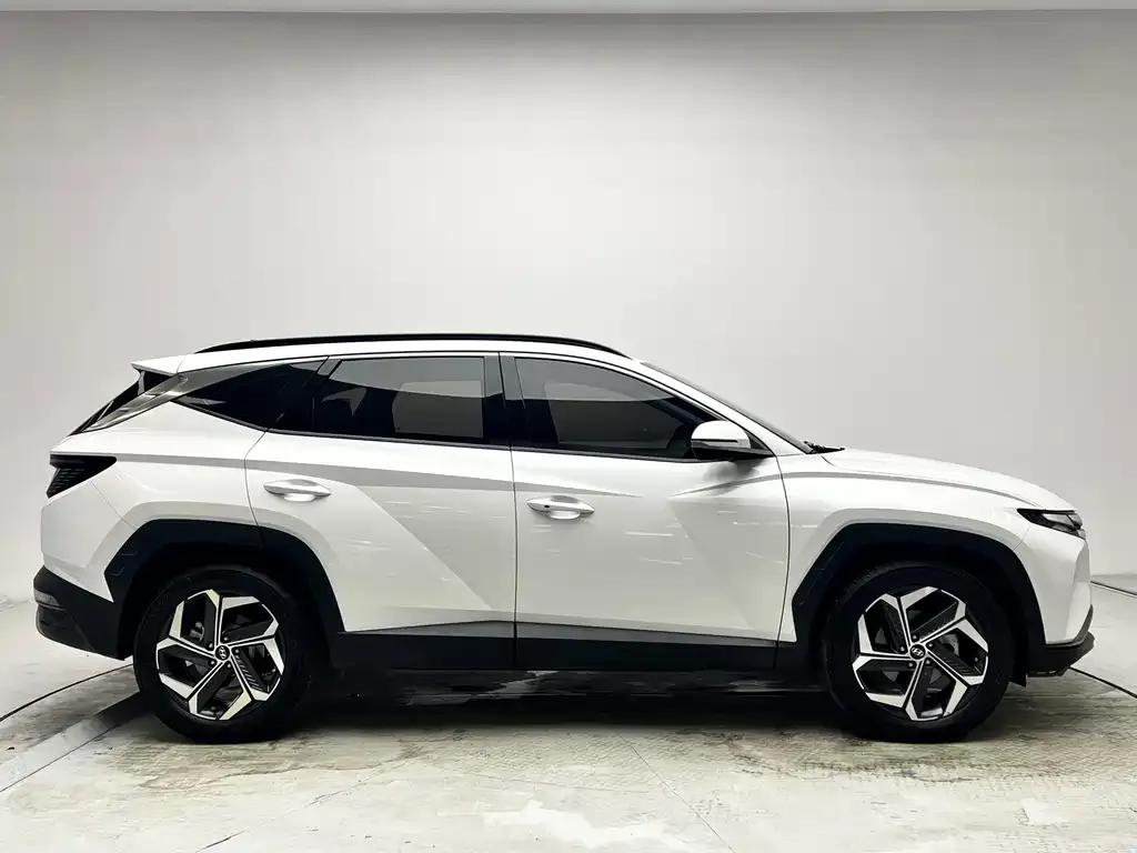 Hyundai Tucson 2023 из CN, фото 4