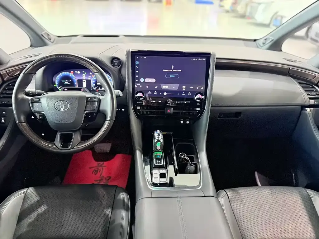 Toyota Vellfire — фото 7