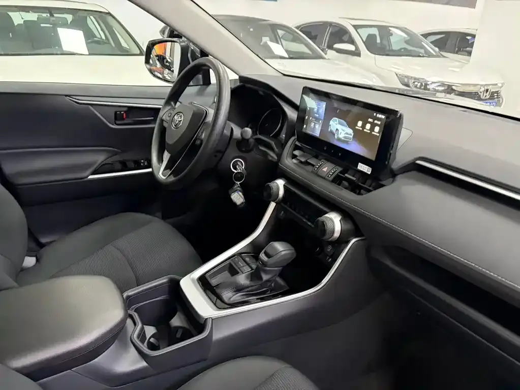 Toyota RAV4 2026 из CN, фото 4