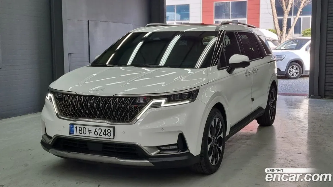 Kia Carnival 2023 из KR, фото 1