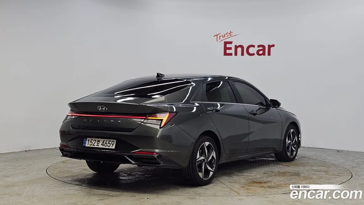 Hyundai AVANTE — фото 5
