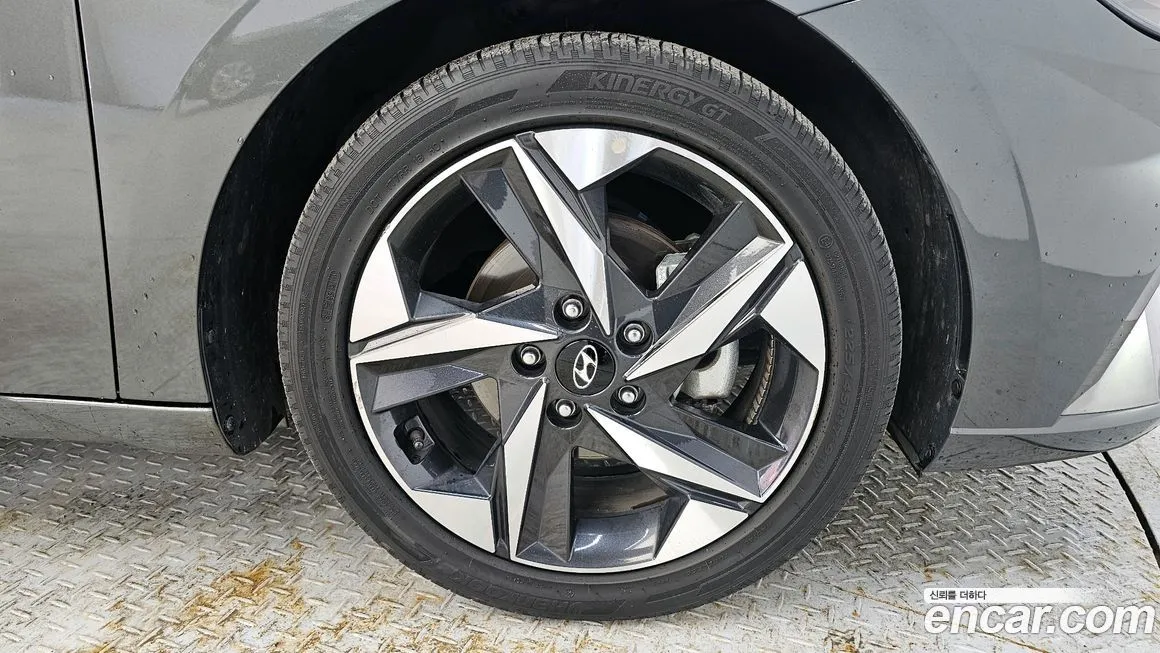 Hyundai AVANTE — фото 3