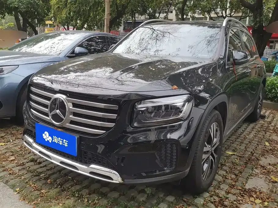 Mercedes-Benz GLB — фото 1