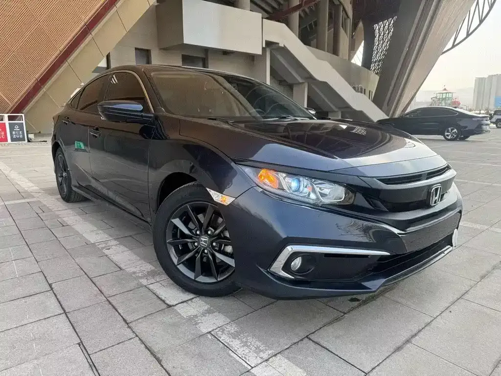 Honda Civic — фото 3