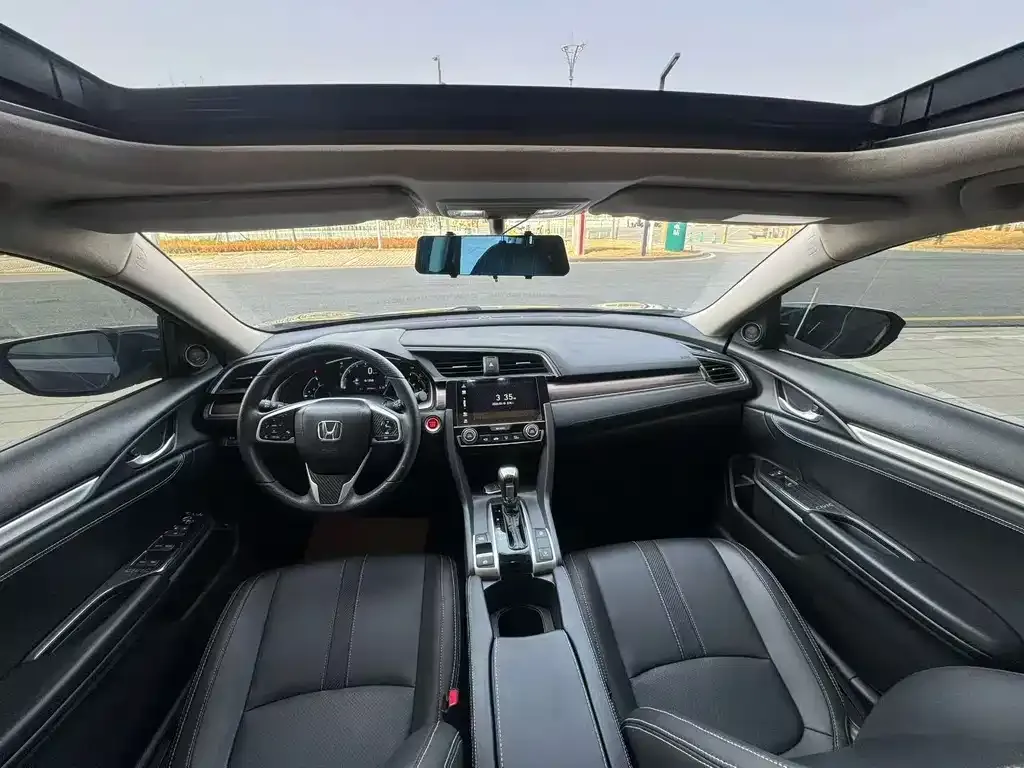 Honda Civic — фото 5