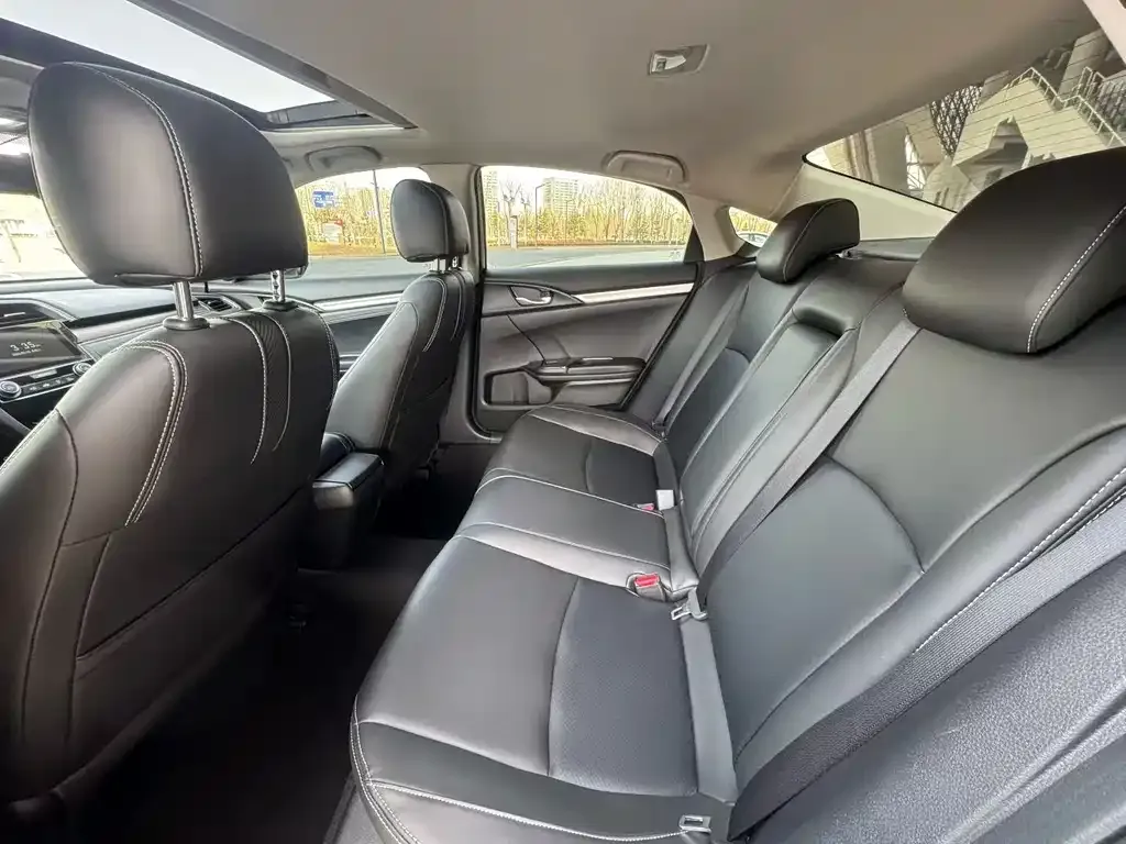 Honda Civic — фото 6