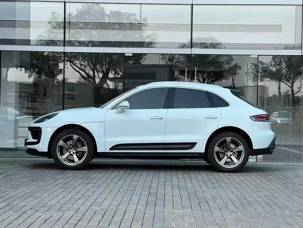 Porsche Macan — фото 7