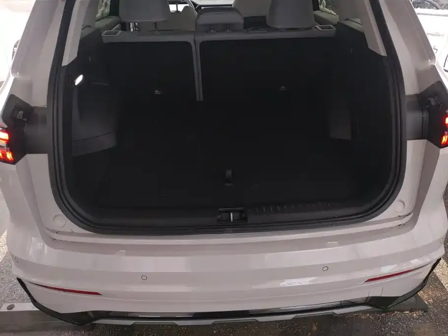Geely Xingyue L 2025 из CN, фото 3