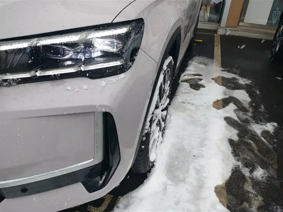 Geely Xingyue L 2025 из CN, фото 2