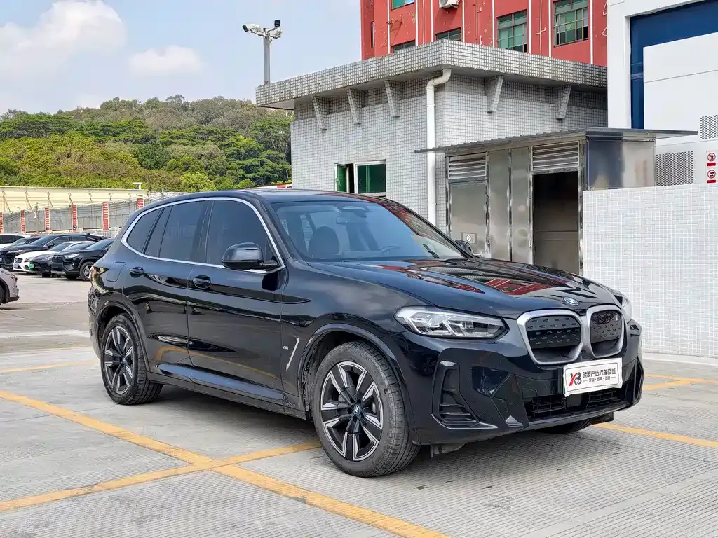 BMW iX3 2023 из CN, фото 8