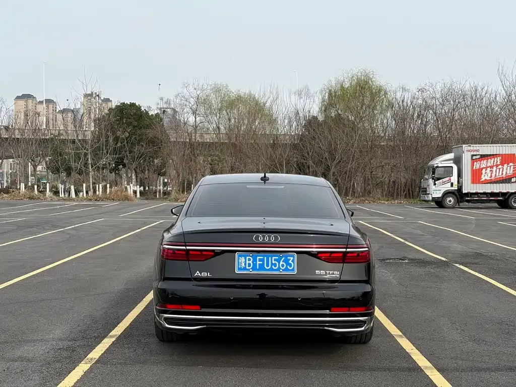 Audi A8 2024 из CN, фото 3