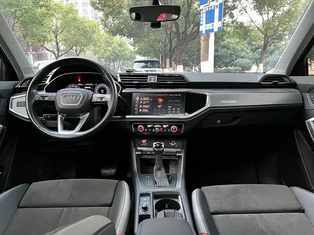 Audi Q3 2022 из CN, фото 6