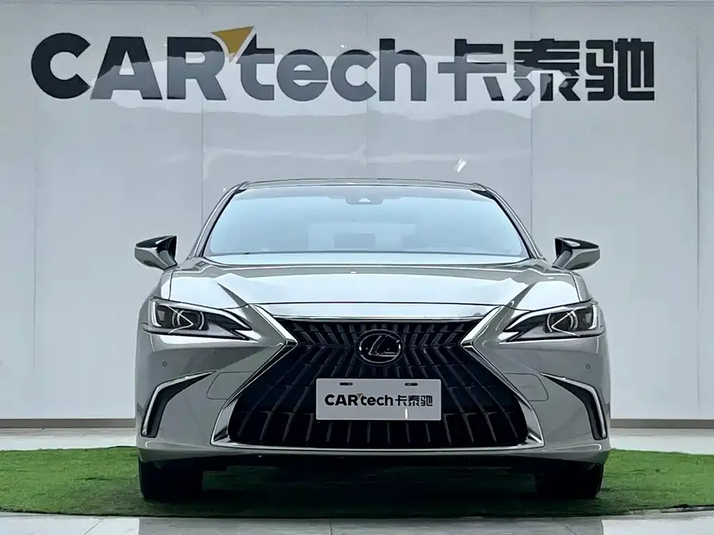 Lexus ES — фото 2
