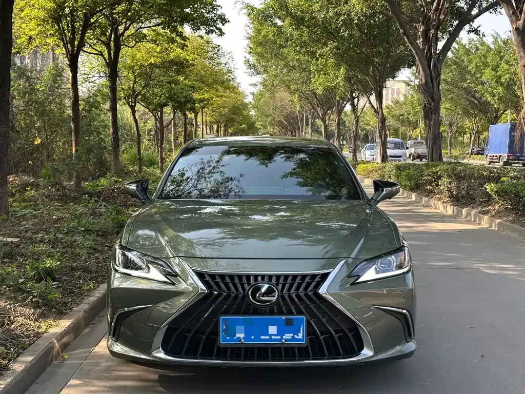 Lexus ES 2024 из CN, фото 4