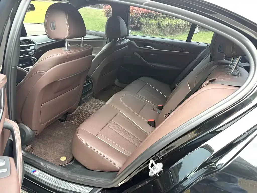 BMW 5 Series New Energy — фото 2
