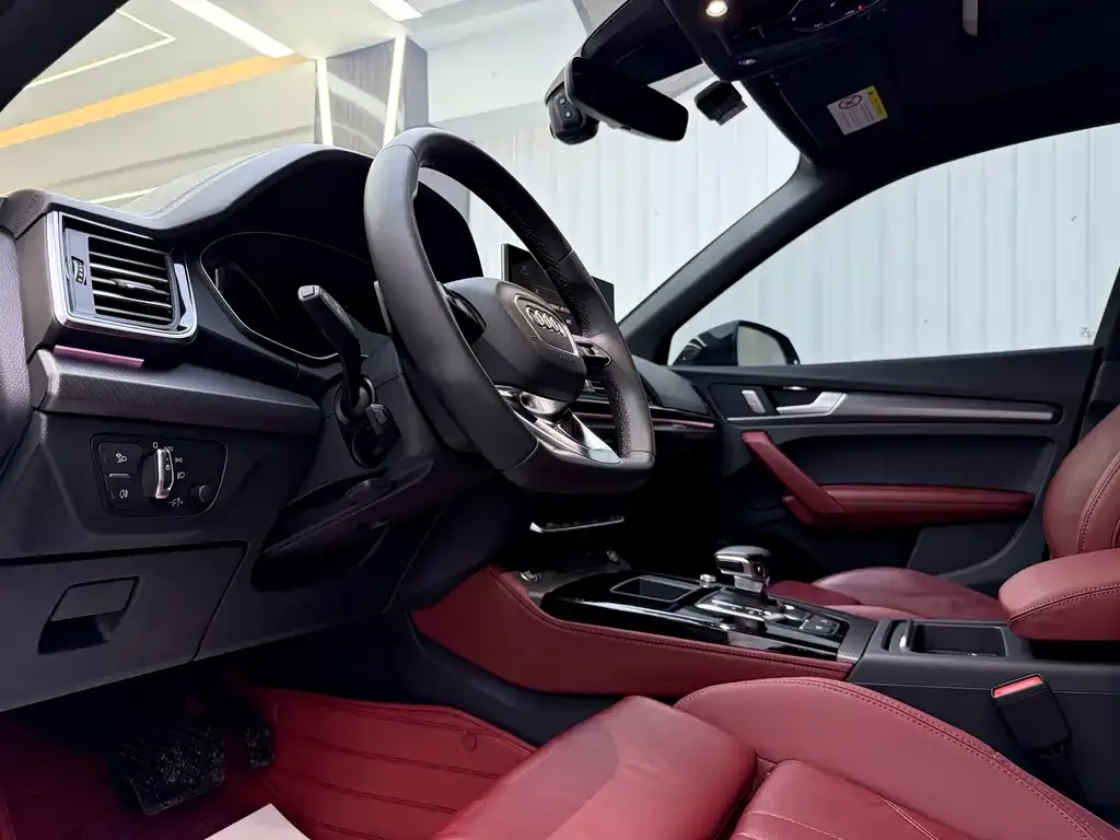 Audi Q5L 2023 из CN, фото 10