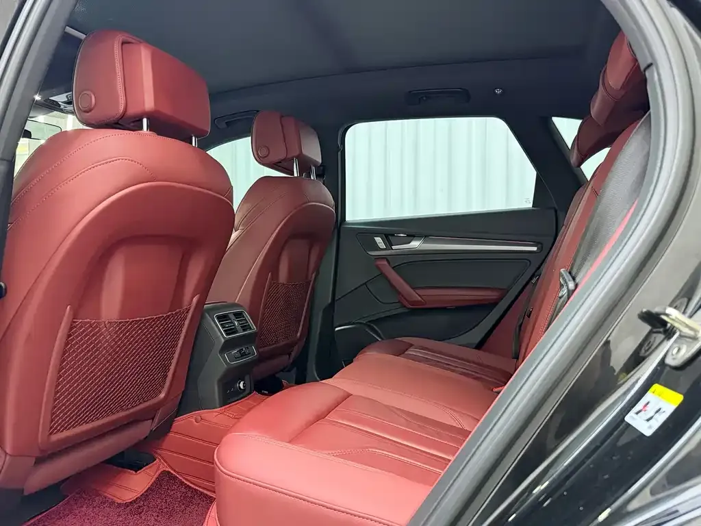 Audi Q5L 2023 из CN, фото 2