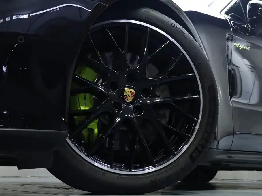 Porsche Panamera Hybrid — фото 6