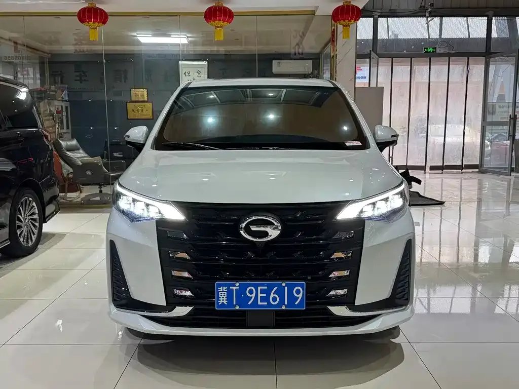 GAC Motor Trumpchi M6 — фото 2
