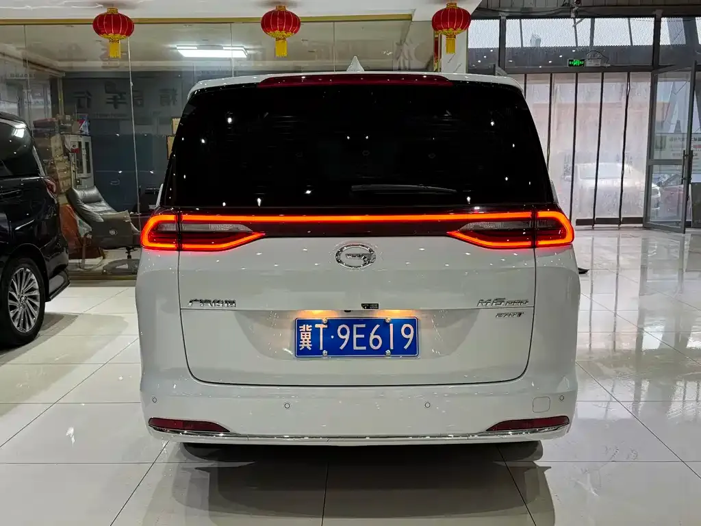 GAC Motor Trumpchi M6 — фото 9