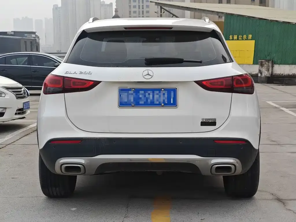 Mercedes-Benz GLA — фото 6