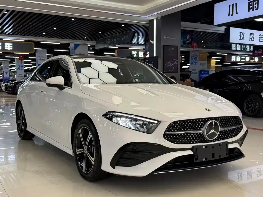 Mercedes-Benz A-Class — фото 4