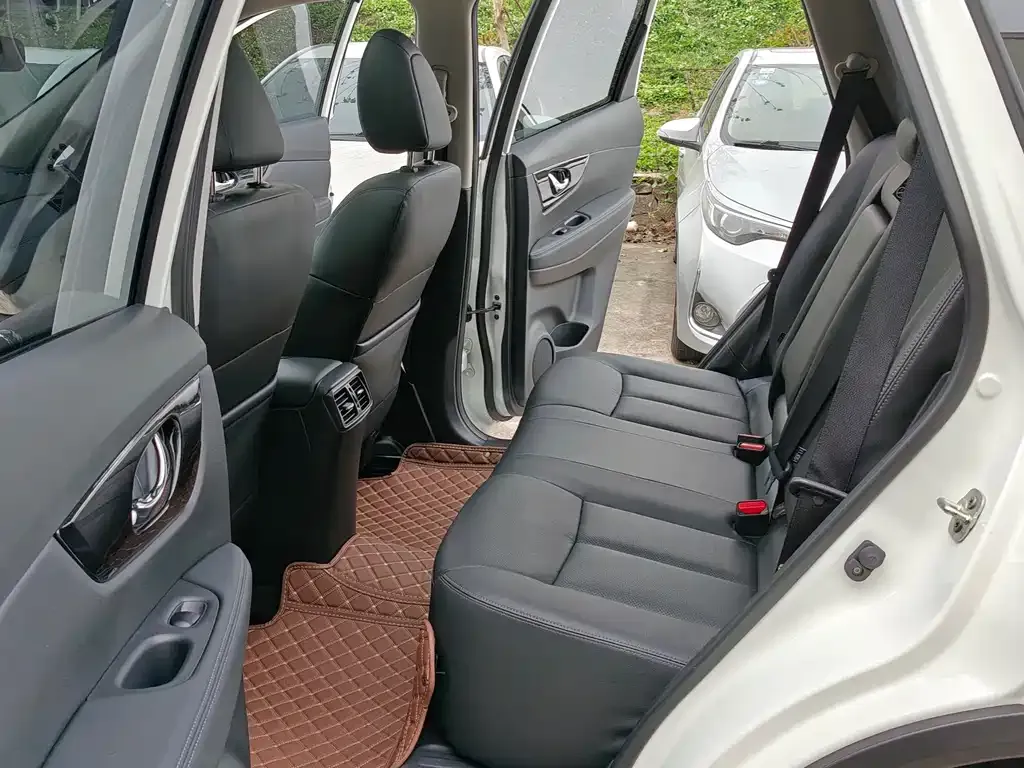 Nissan X-Trail 2022 из CN, фото 8